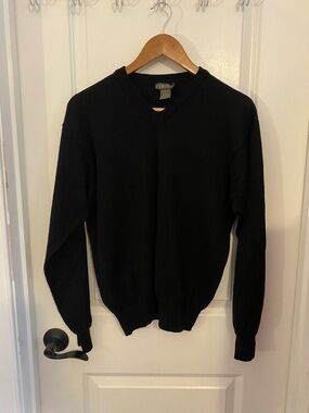 Men's Black V-Neck Merino Wool Sweater